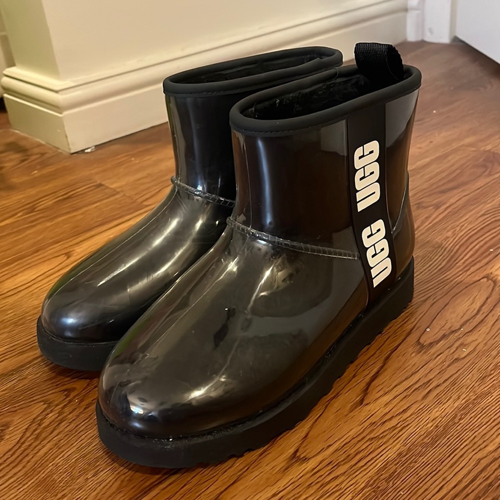 UGG Classic Clear Mini Boots